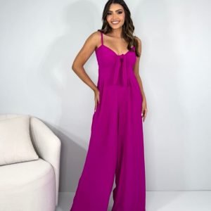 3eda11cb15b7e8efbc8309e05a37e5d2.jpg Macacão Carminha - Fúcsia