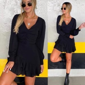 8fd72c7139136de6f4e05478ef4bdccc.jpeg Macaquinho Tamires - Preto