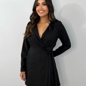 Macaquinho Betina - Preto - Image 1