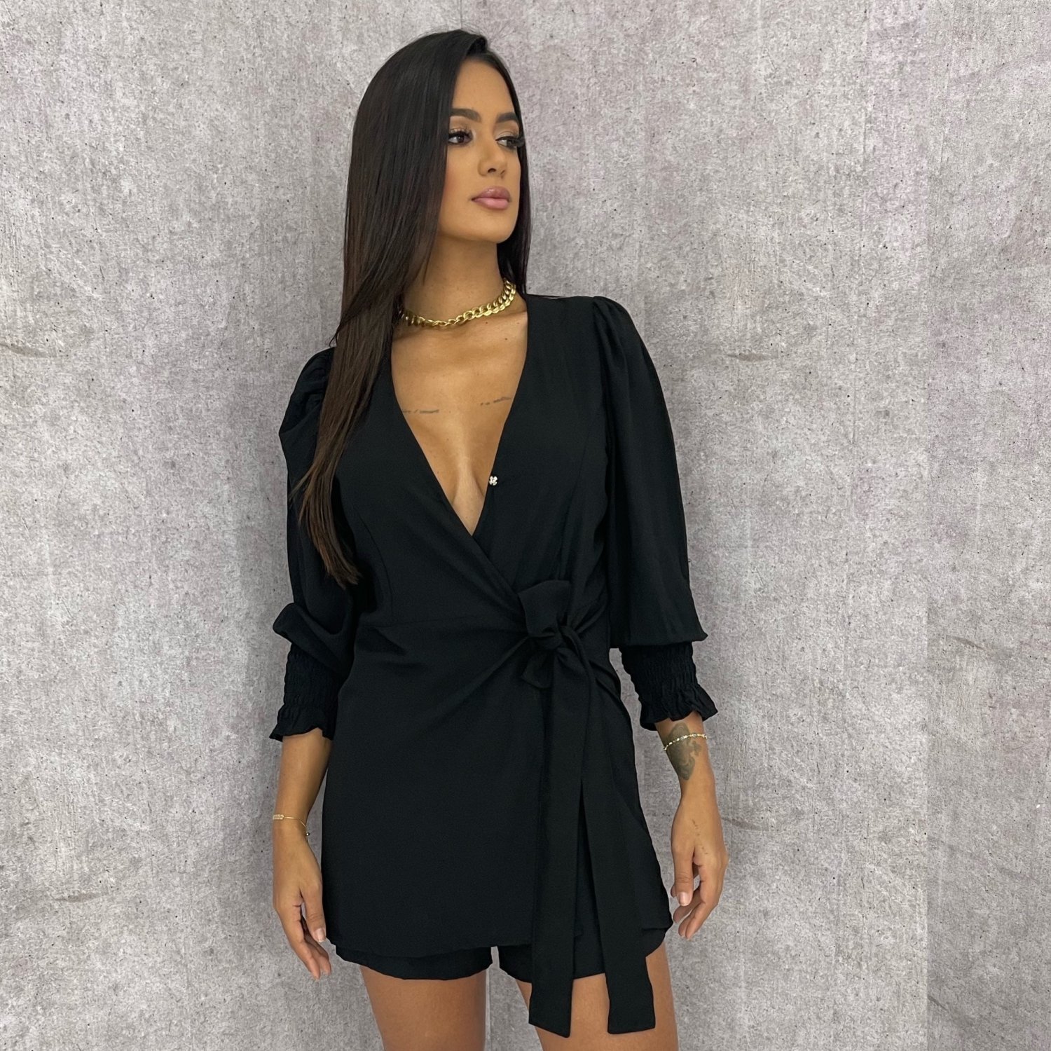 Macaquinho Pamela - Preto - Image 3