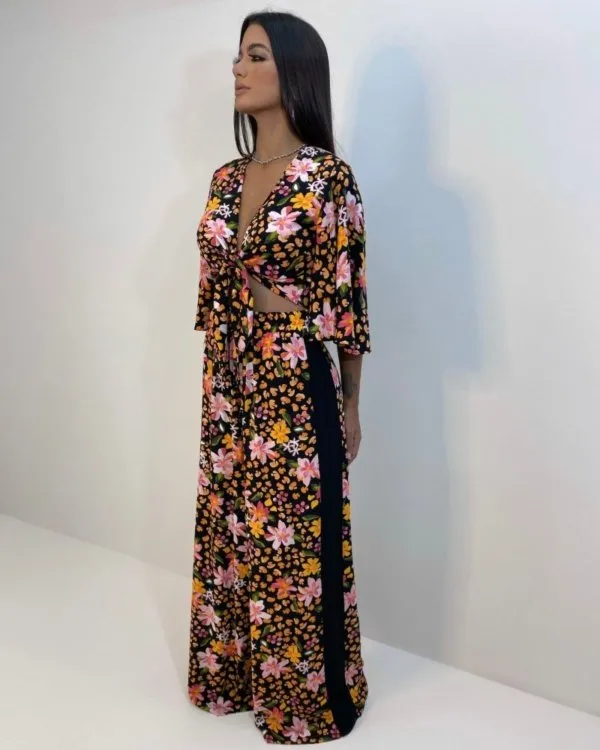 Cropped Maria - Primavera Fundo Preto