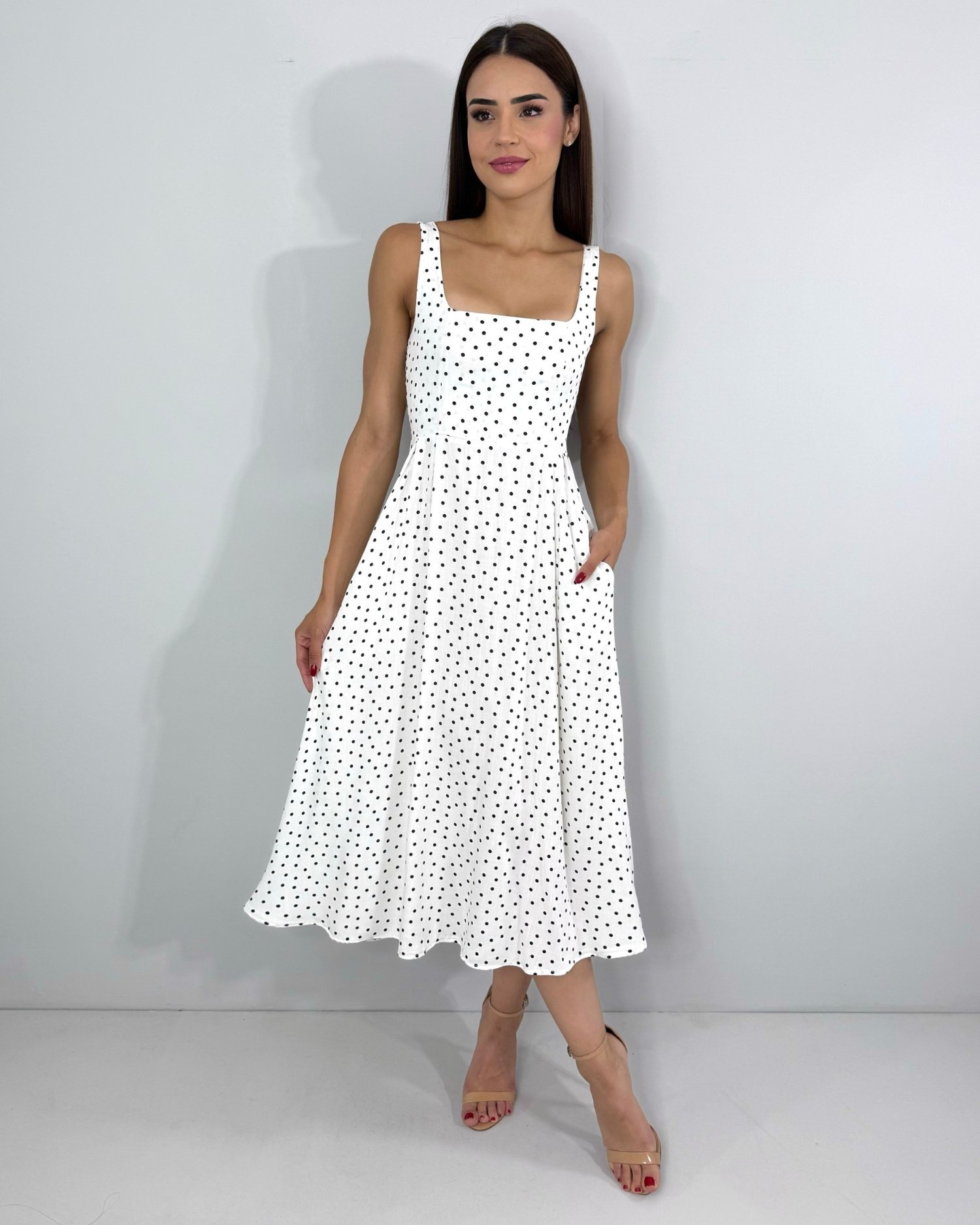 Vestido Samanta - Poá Fundo Branco - Image 1